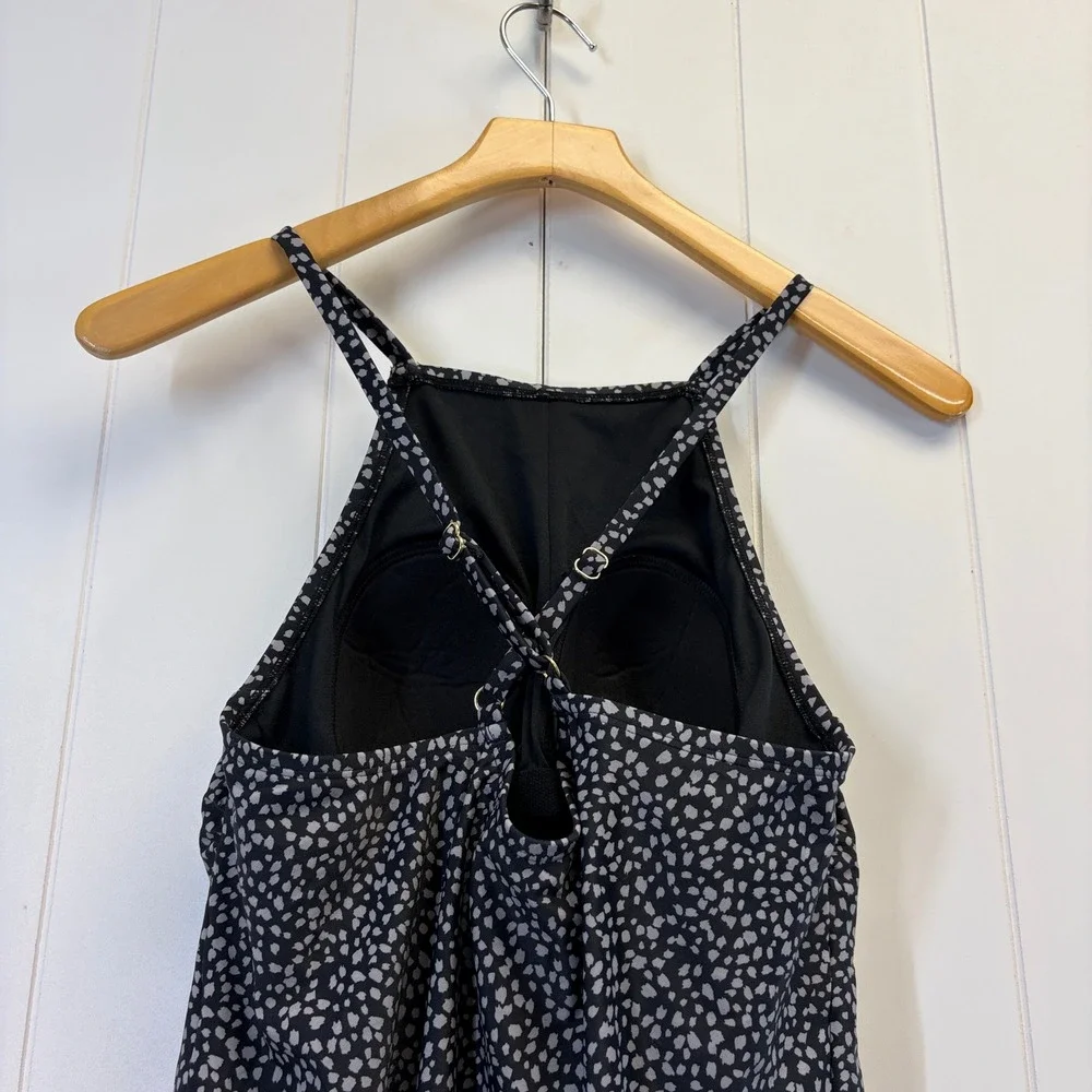 Kona Sol Abstract Animal Print Tankini Top Women Medium Travel Resortwear Beach